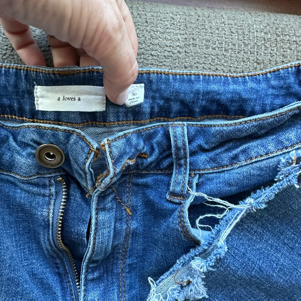 A Loves A Jeans. Raw Edge size 30